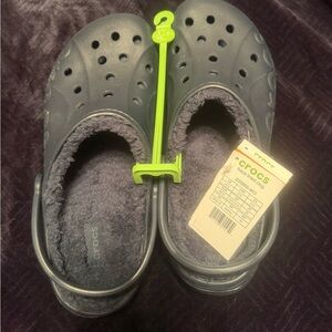 NWT Classic Lined Crocs, Dark Navy, size 12